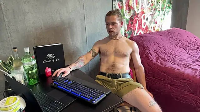 DaddydayDrinkzz online show from March 19, 2025, 11:03 pm