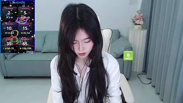 YiJin-a online show from February 4, 2025, 3:26 pm