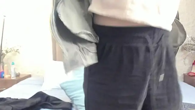 CarolinaGlamour online show from September 20, 2025, 2:34 am