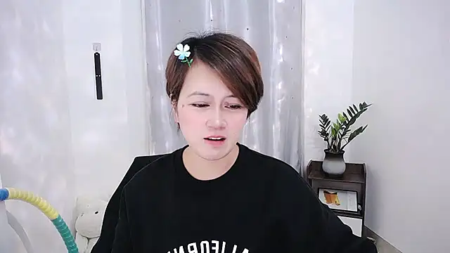 Snapshot of Fan_ting chatting on February 23, 2025, 9:00 am Fan ting online show from February 23, 2025, 9:00 am