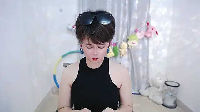 Snapshot of Fan_ting chatting on September 16, 2025, 1:12 pm Fan ting online show from September 16, 2025, 1:12 pm