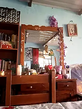 Elvishcassie  online show from March 25, 2026, 2:56 pm