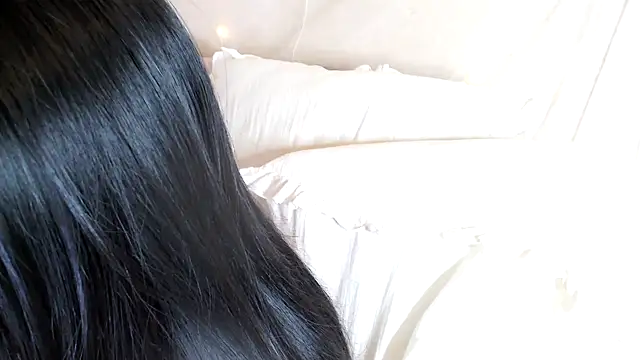 Snapshot of _yuki_chan chatting on December 27, 2024, 4:43 pm yuki chan online show from December 27, 2024, 4:43 pm