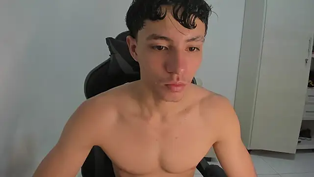 enzo sloran online show from March 31, 2026, 5:24 pm