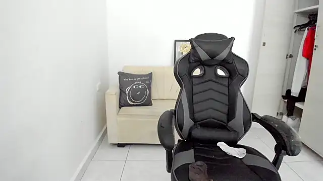 enzo sloran online show from April 12, 2026, 5:29 pm