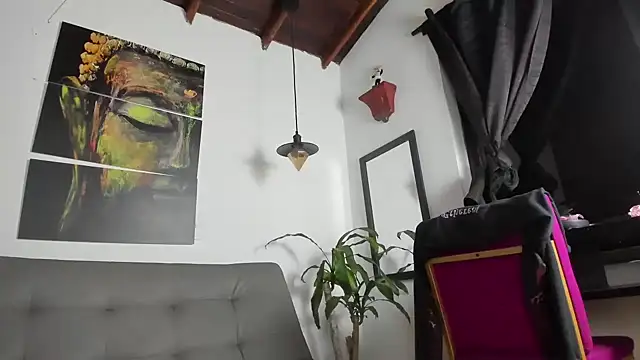 Layla 707 online show from March 18, 2025, 12:49 am