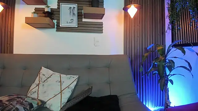 Layla 707 online show from March 20, 2025, 3:23 am