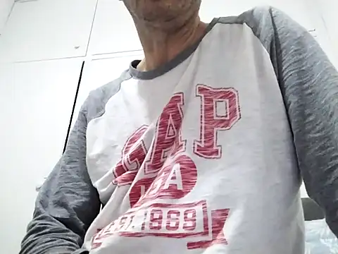 kopgelhadi online show from February 25, 2025, 10:29 pm