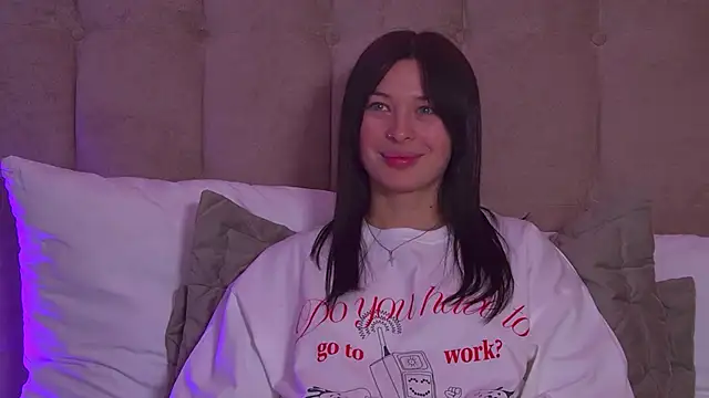 AlexandraBloom online show from January 27, 2025, 12:33 am