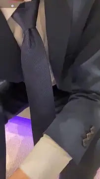 kimkim123123 online show from February 8, 2026, 11:46 am