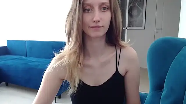 Snapshot of LUNA_delight chatting on September 17, 2025, 12:40 pm LUNA delight online show from September 17, 2025, 12:40 pm