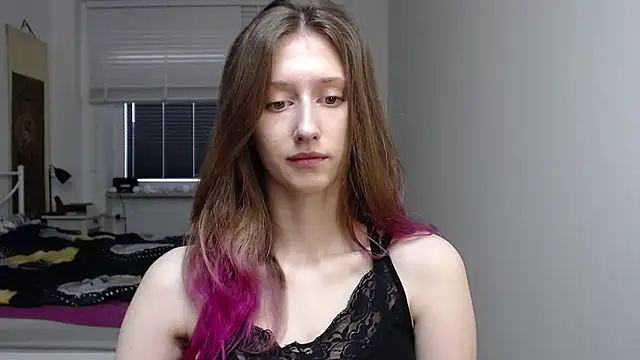 LUNA delight online show from November 12, 2025, 6:36 am