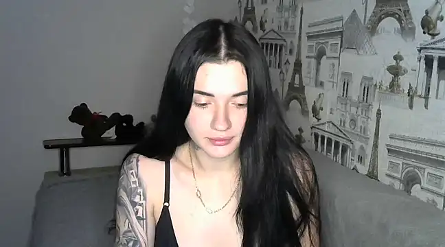 Liana diva online show from January 4, 2025, 10:24 pm