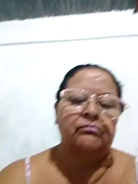 Snapshot of sahira_yasin chatting on December 17, 2024, 12:45 am sahira yasin online show from December 17, 2024, 12:45 am