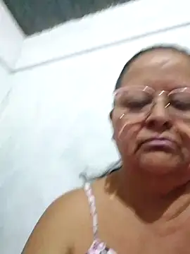 Snapshot of sahira_yasin chatting on January 2, 2025, 1:17 am sahira yasin online show from January 2, 2025, 1:17 am