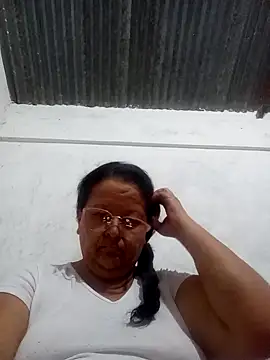 Snapshot of sahira_yasin chatting on February 21, 2025, 1:00 am sahira yasin online show from February 21, 2025, 1:00 am