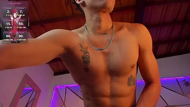 Snapshot of AkazaBoy_ chatting on January 23, 2025, 7:00 am AkazaBoy  online show from January 23, 2025, 7:00 am