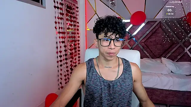 Snapshot of AkazaBoy_ chatting on February 27, 2025, 4:52 am AkazaBoy  online show from February 27, 2025, 4:52 am