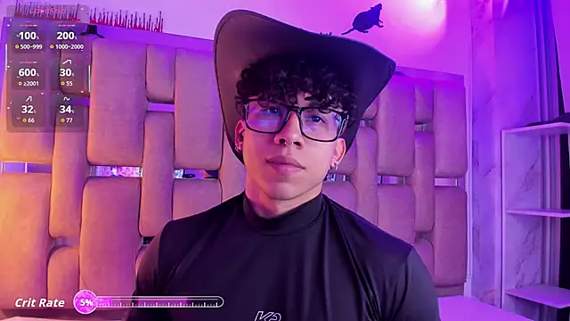 AkazaBoy  online show from October 31, 2025, 8:10 pm