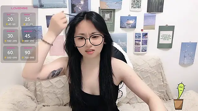 LiLiYbaby online show from March 6, 2026, 6:21 am