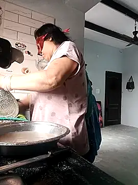 Punjabi beauty123 online show from October 29, 2025, 7:54 am