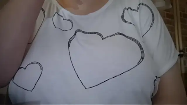 AalinnaK online show from January 15, 2026, 12:21 pm