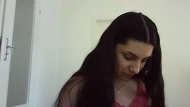 Ahotkittyxxx online show from April 3, 2026, 11:41 am