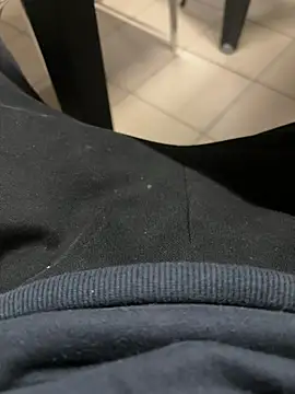 daubine46 online show from March 24, 2026, 2:22 pm