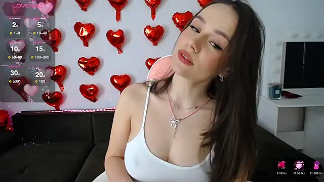 Emillias online show from March 17, 2025, 11:10 am