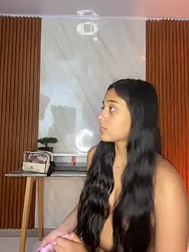 floriamANDjazmin online show from November 13, 2025, 7:13 pm