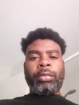 SLOWSTRO online show from September 12, 2025, 4:07 pm