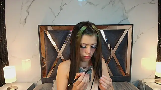 AuroraDiaz online show from April 3, 2026, 11:41 am