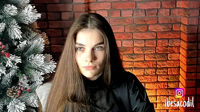 Snapshot of adriana_allien chatting on December 28, 2024, 10:13 pm adriana allien online show from December 28, 2024, 10:13 pm