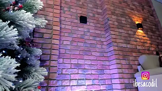 Snapshot of adriana_allien chatting on January 5, 2025, 11:01 pm adriana allien online show from January 5, 2025, 11:01 pm