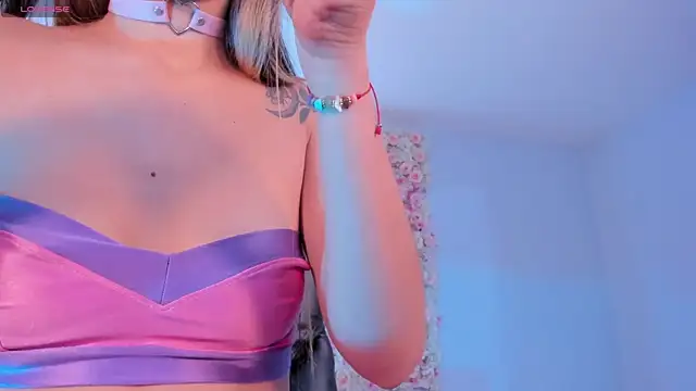 Snapshot of TaraLawrence chatting on January 21, 2025, 3:59 am TaraLawrence online show from January 21, 2025, 3:59 am