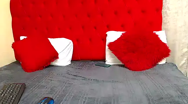 BeautyAuroa online show from February 6, 2025, 1:49 am