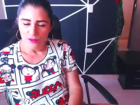 LUCY LI online show from March 3, 2025, 6:22 pm