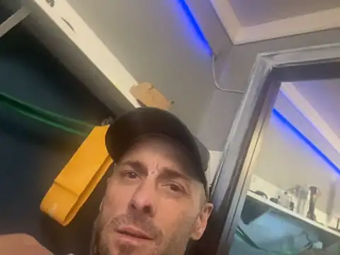 Snapshot of Tatehardon chatting on March 2, 2026, 4:25 pm Tatehardon online show from March 2, 2026, 4:25 pm