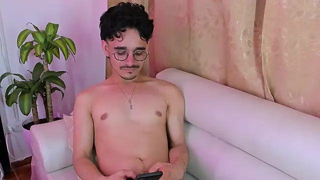 Hugo Coopers online show from January 25, 2025, 10:40 am