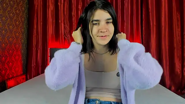  Polly Love  online show from September 29, 2025, 6:07 am