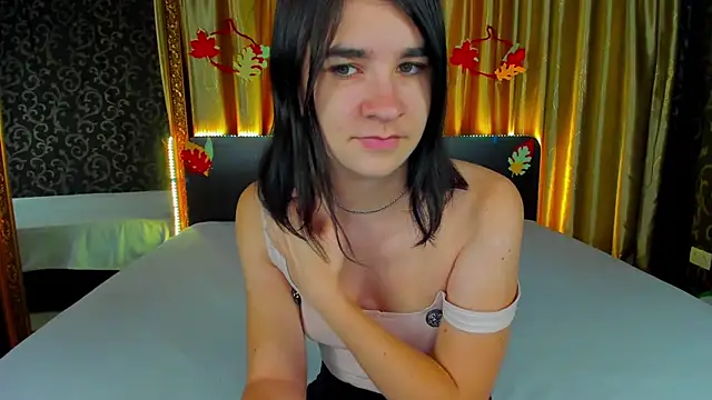  Polly Love  online show from October 29, 2025, 7:10 am