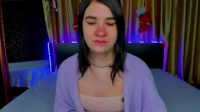  Polly Love  online show from February 1, 2026, 7:07 am