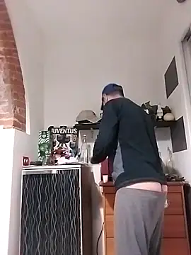 affascino online show from April 18, 2026, 7:45 am