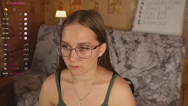 Miatiny online show from January 22, 2025, 1:11 pm