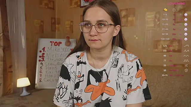 Miatiny online show from January 29, 2025, 3:26 pm