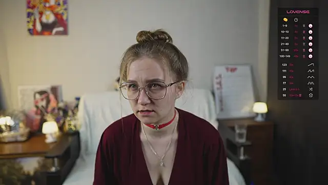 Miatiny online show from September 17, 2025, 1:35 pm