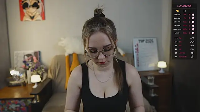 Miatiny online show from February 7, 2026, 5:44 am