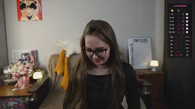 Miatiny online show from February 14, 2026, 8:05 pm