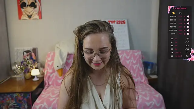 Miatiny online show from June 16, 2026, 6:43 pm