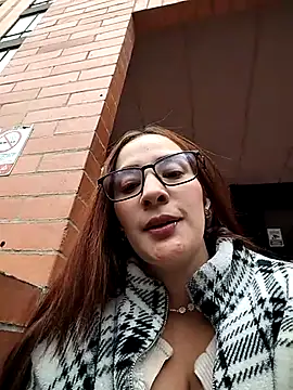 SAMANTHA-16  online show from January 9, 2026, 12:08 pm